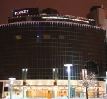 Новогоднее оформление фасада отеля Hyatt  » Кликните для увеличения ->