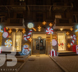 Новогоднее оформление фасада магазина symbol, светодиодные фигуры, световые фигуры конструкции, светодиодная фигура, праздничная иллюминация, новогодняя иллюминация  » Кликните для увеличения ->