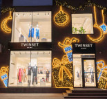 Праздничная иллюминация, новогоднее оформление фасада twinset  » Кликните для увеличения ->