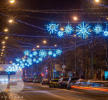 Новогоднее оформление городов, световые растяжки, светодиодные консоли на опоры  » Кликните для увеличения ->