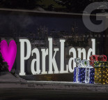 Новогоднее оформление ЖК ParkLand. Светодиодные инсталляции (светодиодные фигуры) - Дед Мороз, снеговик,олени, сани, звезды. Новогодние светящиеся фигуры для улицы Украина  » Кликните для увеличения ->
